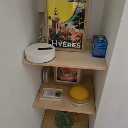 T2 Avec Terrasse En Rdc De Maison De Appartamento Hyères