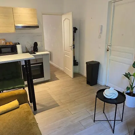 T2 Avec Terrasse En Rdc De Maison De Appartamento *
